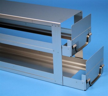 EPPI 80 Schrankeinschub 5x2 Fächer für 10 Kryoboxen bis 133x133x80 mm, Klappgriff, geschlossene Bauform