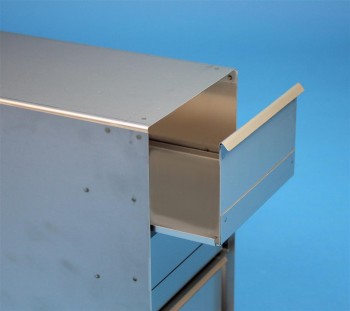 MTP 58 Schrankeinschub 7x4 Fächer für 28 MT-Platten bis 86x128x58 mm, Griffleiste, geschlossene Bauform
