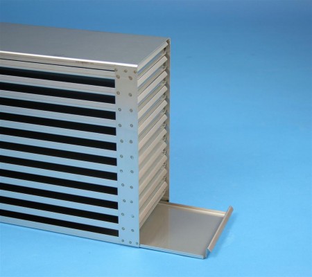MTP 18 Schrankeinschub 4x12 Fächer für 48 MT-Platten bis 86x128x18 mm, Griffleiste, offene Bauform